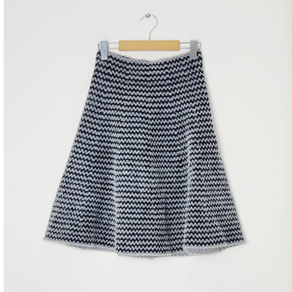Vita Milano Women's Black & White Chevron Pattern Fuzzy Knit A-Line Skirt Small